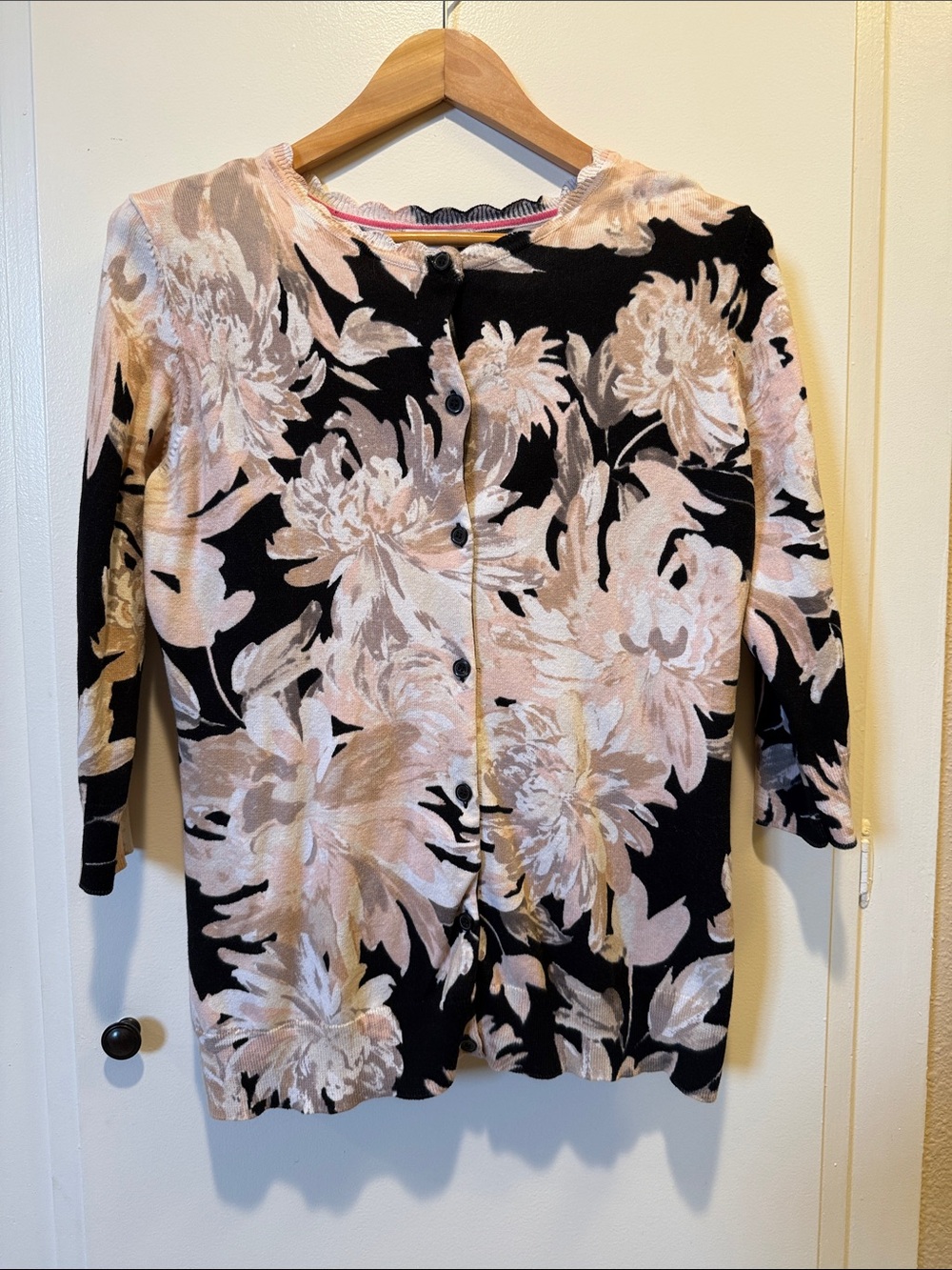 Isaac Mizrahi Black and Blush Floral Button-Front Cardigan